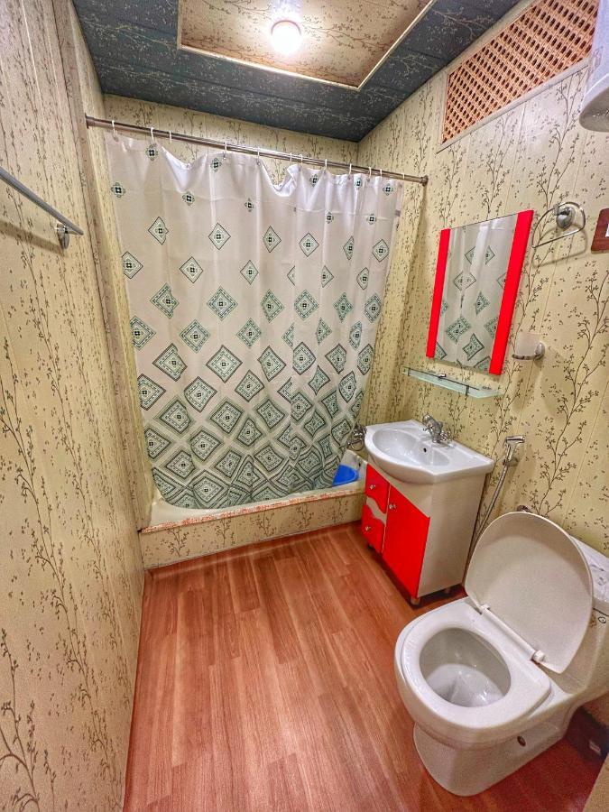 Exotic Young Shreen Houseboat Hotel Srīnagar Buitenkant foto